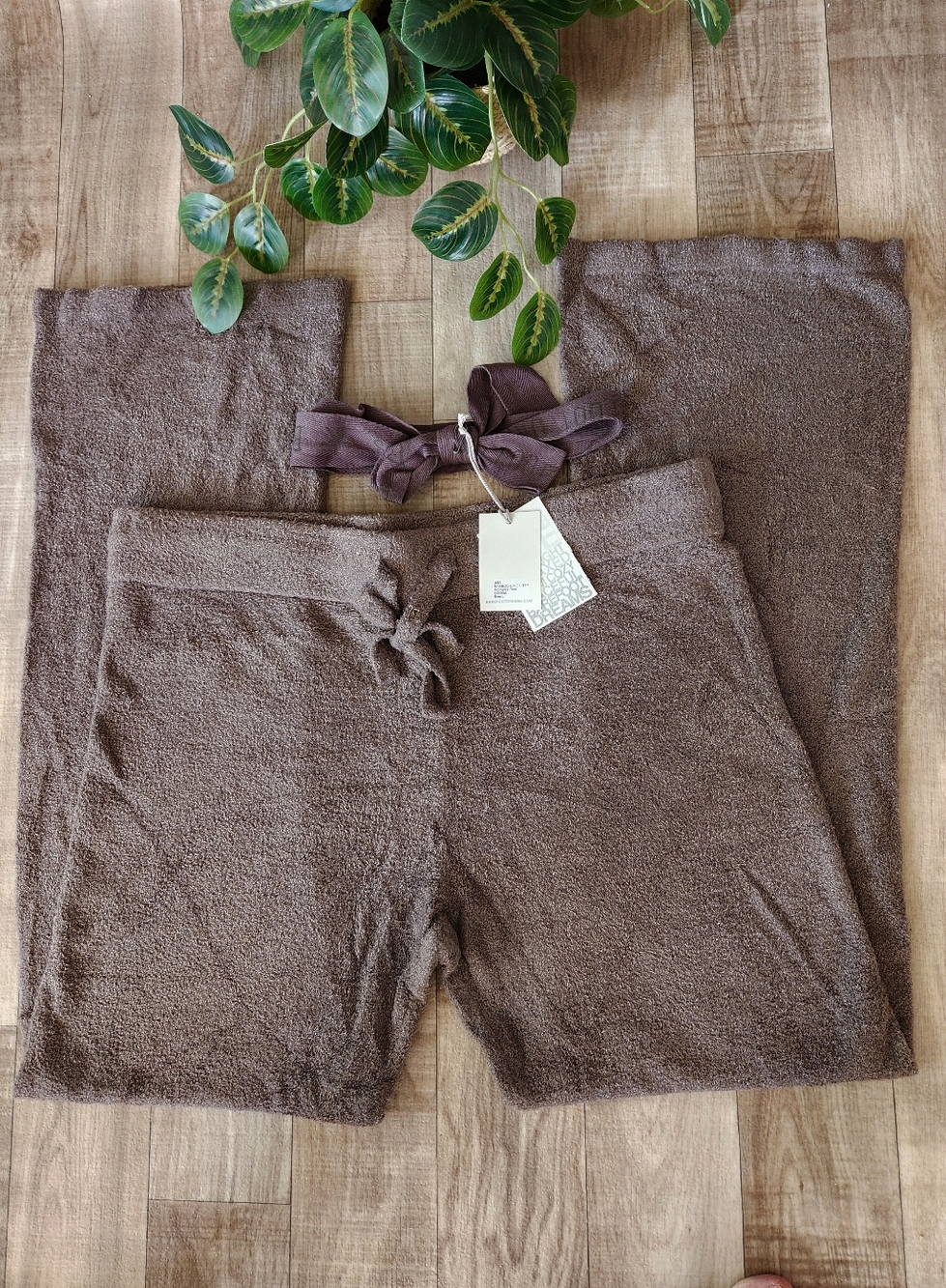 Barefoot Dreams Bamboo Chic Lite Pant in Cocoa Size Large - Picture 3 of 15